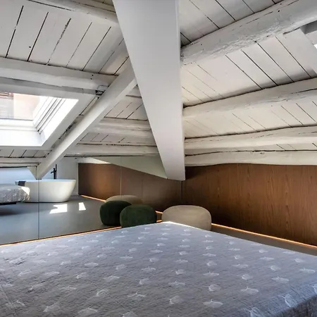 Apartment Settimo With Terrace By Wonderful Italy *